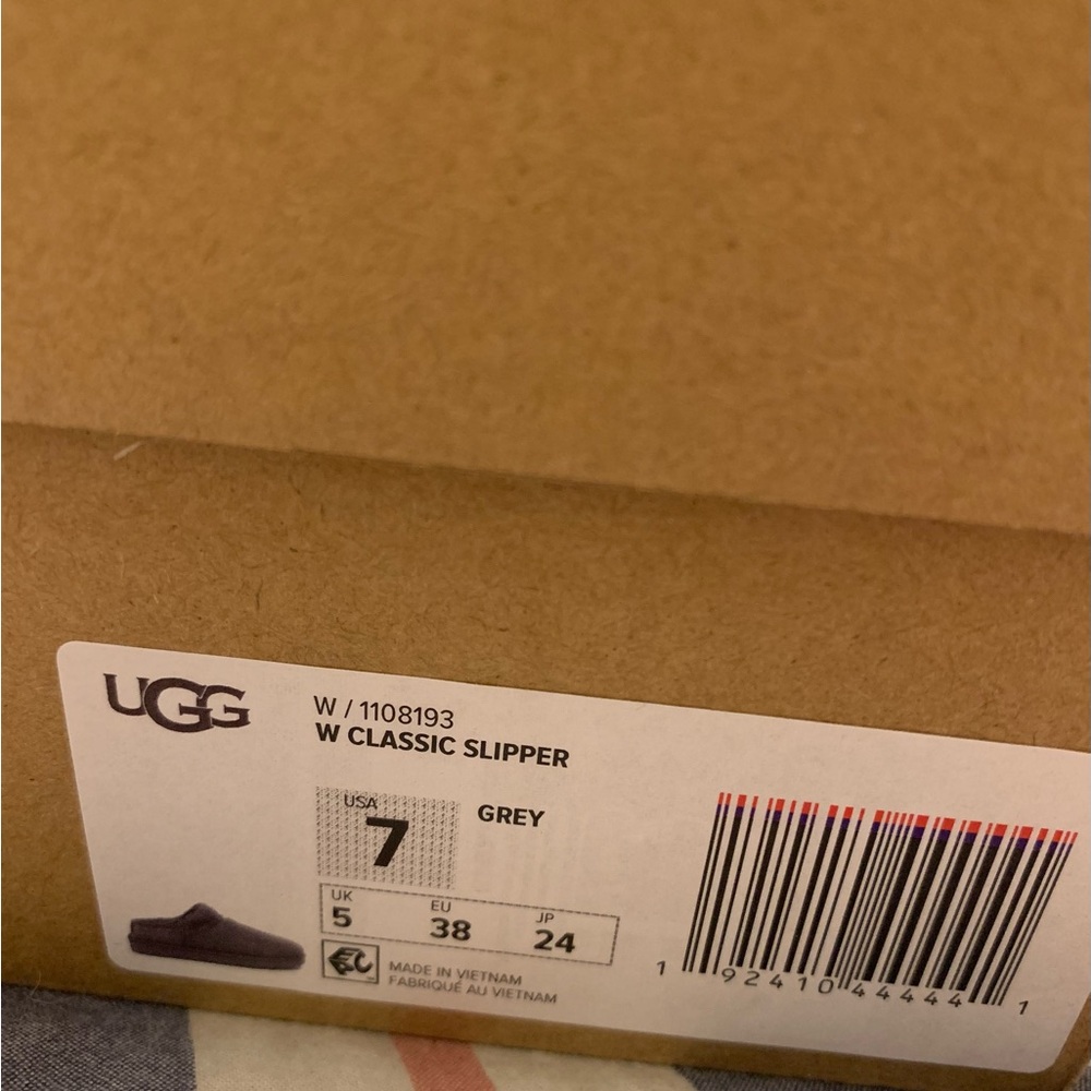 UGG Classic Gray Slippers - Picture 3 of 8